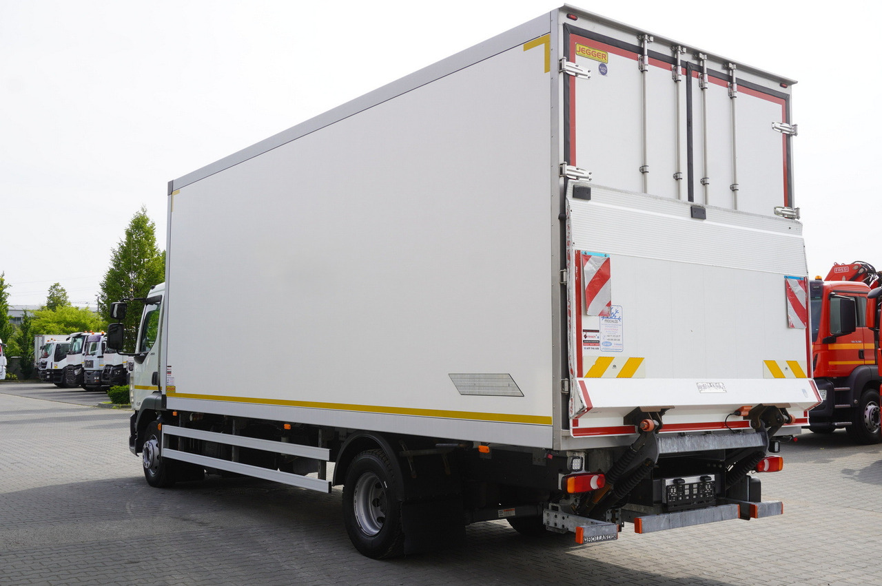 DAF LF 16.260 / Jegger Refrigerator / Carrier Supra 750 / DHOLLANDIA 1500 kg / Sleeper cab - Chladírenský nákladní automobil: obrázek 5 DAF LF 16.260 / Jegger Refrigerator / Carrier Supra 750 / DHOLLANDIA 1500 kg / Sleeper cab - Chladírenský nákladní automobil: obrázek 5