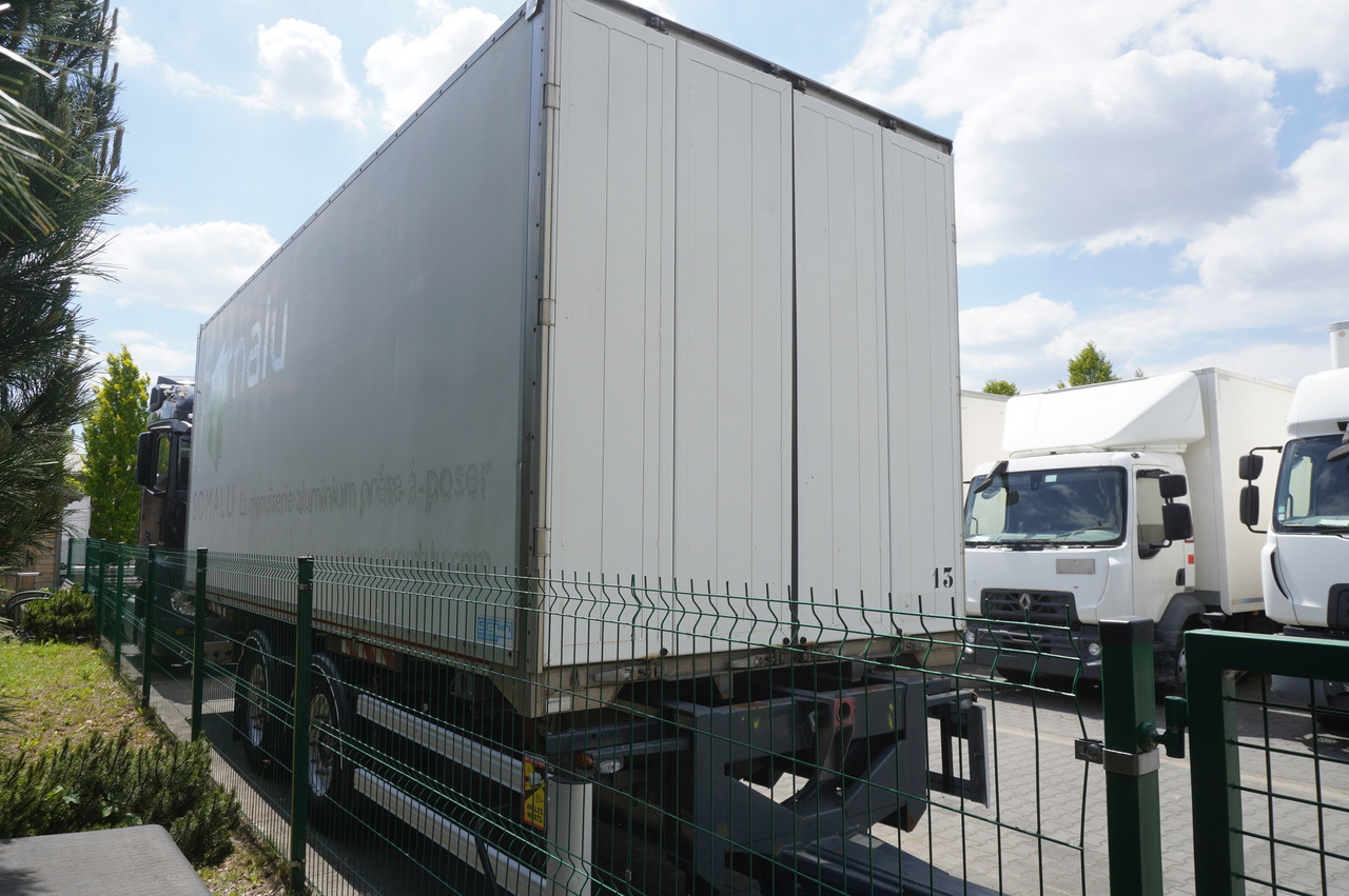 Fruehauf passthrough box trailer 18 EPAL / 2021 / SAF axles - Skříňový přívěs: obrázek 4 Fruehauf passthrough box trailer 18 EPAL / 2021 / SAF axles - Skříňový přívěs: obrázek 4