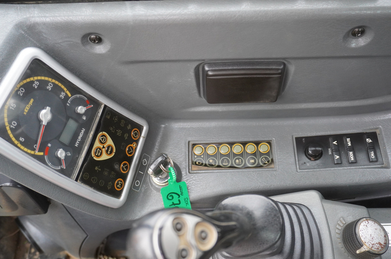 Mini rýpadlo Hyundai Robex 55W-9 Wheeled Excavator 5.5t / 2pcs: obrázek 14