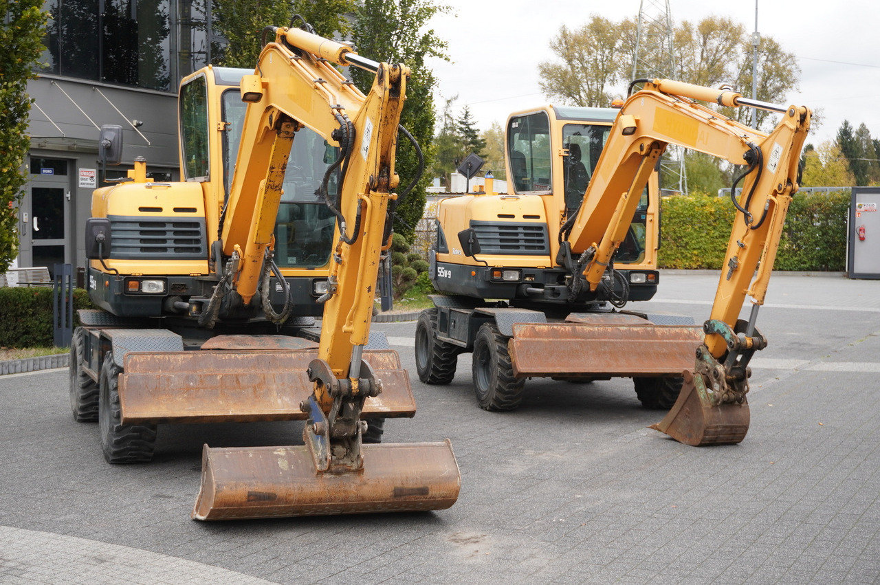 Hyundai Robex 55W-9 Wheeled Excavator 5.5t / 2pcs - Mini rýpadlo: obrázek 5 Hyundai Robex 55W-9 Wheeled Excavator 5.5t / 2pcs - Mini rýpadlo: obrázek 5