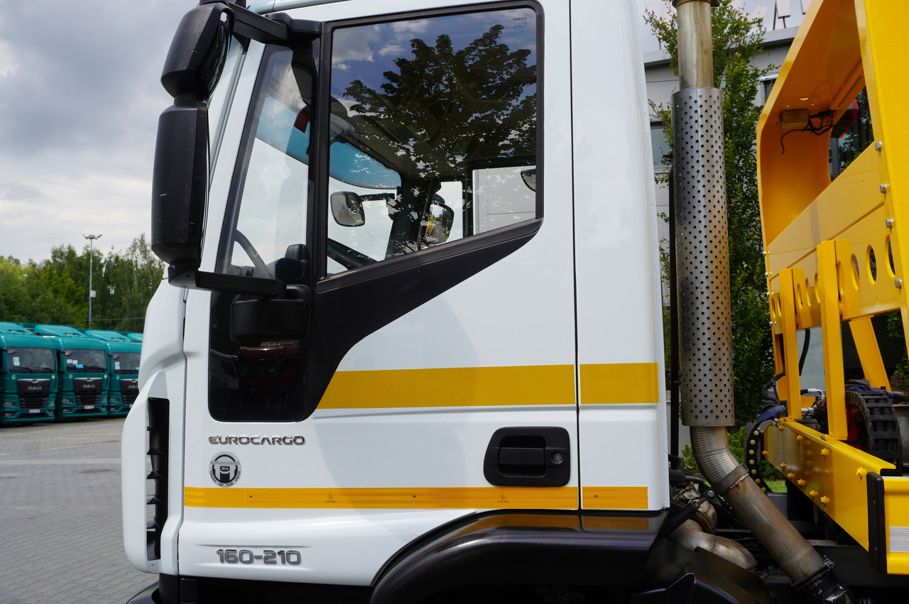 Odtahovka IVECO Eurocargo 160-210 / 75,000 km! / OMARS lowered tow truck platform / Fork: obrázek 22