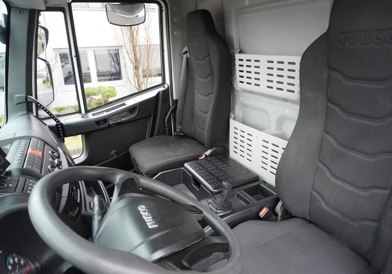 Chladírenský nákladní automobil IVECO Eurocargo 190-280L E6 / 19t / 19 euro pallets / Bitemperature: obrázek 8
