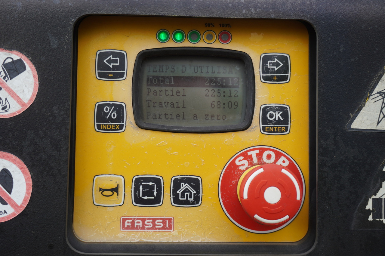 IVECO STRALIS 19.310 E6 / Flatbed 19 EPAL / FASSI F135 / 225 MTH! / 5.7 T - Nákladní automobil valníkový/ Plošinový, Auto s hydraulickou rukou: obrázek 2 IVECO STRALIS 19.310 E6 / Flatbed 19 EPAL / FASSI F135 / 225 MTH! / 5.7 T - Nákladní automobil valníkový/ Plošinový, Auto s hydraulickou rukou: obrázek 2