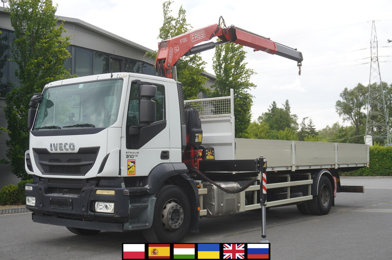 IVECO STRALIS 19.310 E6 / Flatbed 19 EPAL / FASSI F135 / 225 MTH! / 5.7 T - Nákladní automobil valníkový/ Plošinový, Auto s hydraulickou rukou: obrázek 1 IVECO STRALIS 19.310 E6 / Flatbed 19 EPAL / FASSI F135 / 225 MTH! / 5.7 T - Nákladní automobil valníkový/ Plošinový, Auto s hydraulickou rukou: obrázek 1