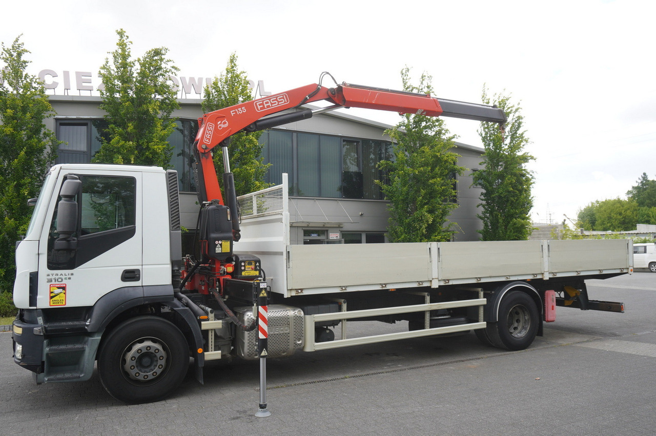 IVECO STRALIS 19.310 E6 / Flatbed 19 EPAL / FASSI F135 / 225 MTH! / 5.7 T - Auto s hydraulickou rukou, Auto s hydraulickou rukou: obrázek 4 IVECO STRALIS 19.310 E6 / Flatbed 19 EPAL / FASSI F135 / 225 MTH! / 5.7 T - Auto s hydraulickou rukou, Auto s hydraulickou rukou: obrázek 4