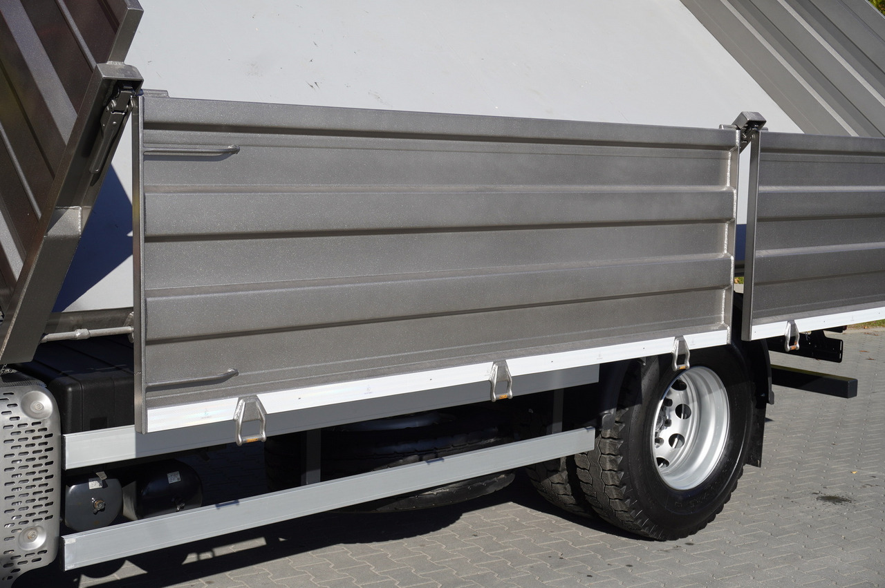Nákladní automobil valníkový/ Plošinový, Auto s hydraulickou rukou IVECO Stralis 310 E6 / NEW 3-sided tipper / Fassi F135 crane with remote control: obrázek 11