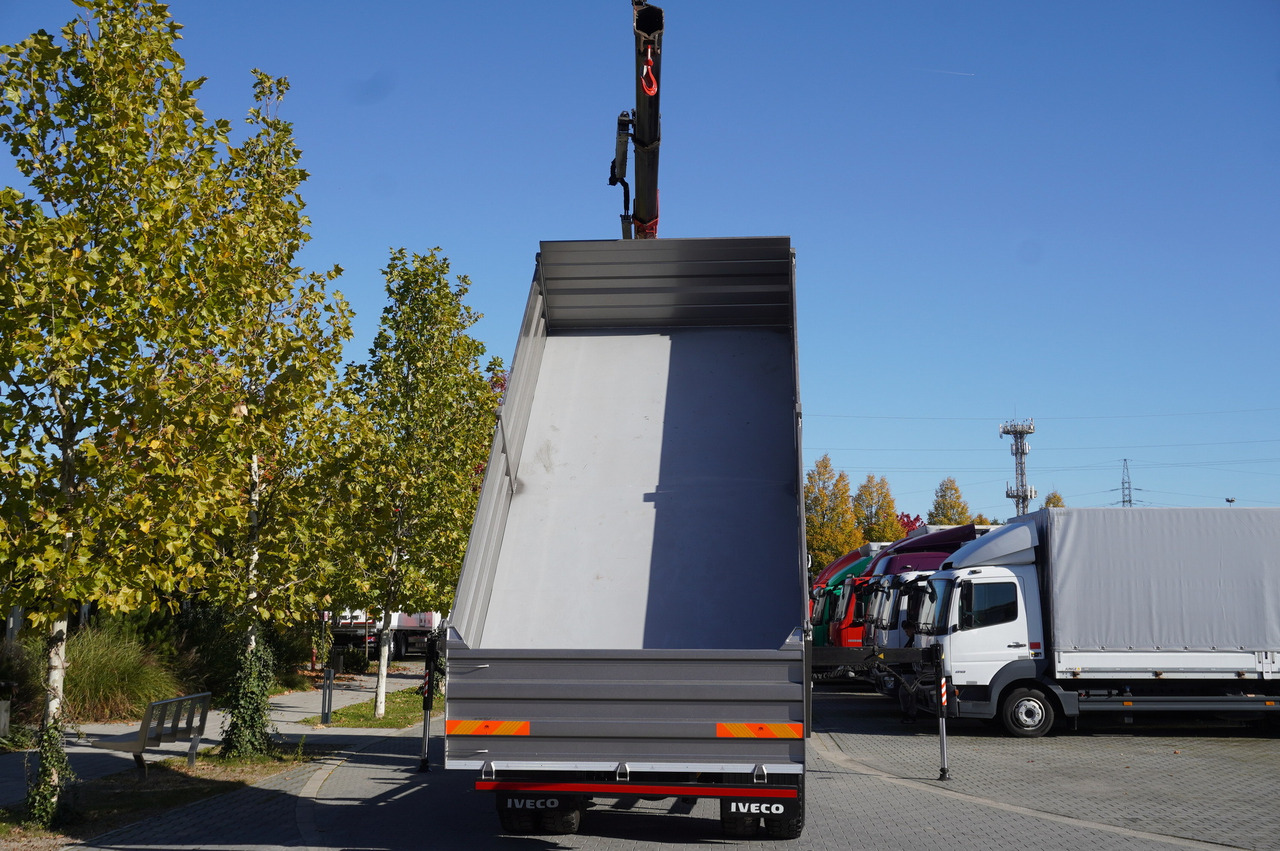 Nákladní automobil valníkový/ Plošinový, Auto s hydraulickou rukou IVECO Stralis 310 E6 / NEW 3-sided tipper / Fassi F135 crane with remote control: obrázek 14