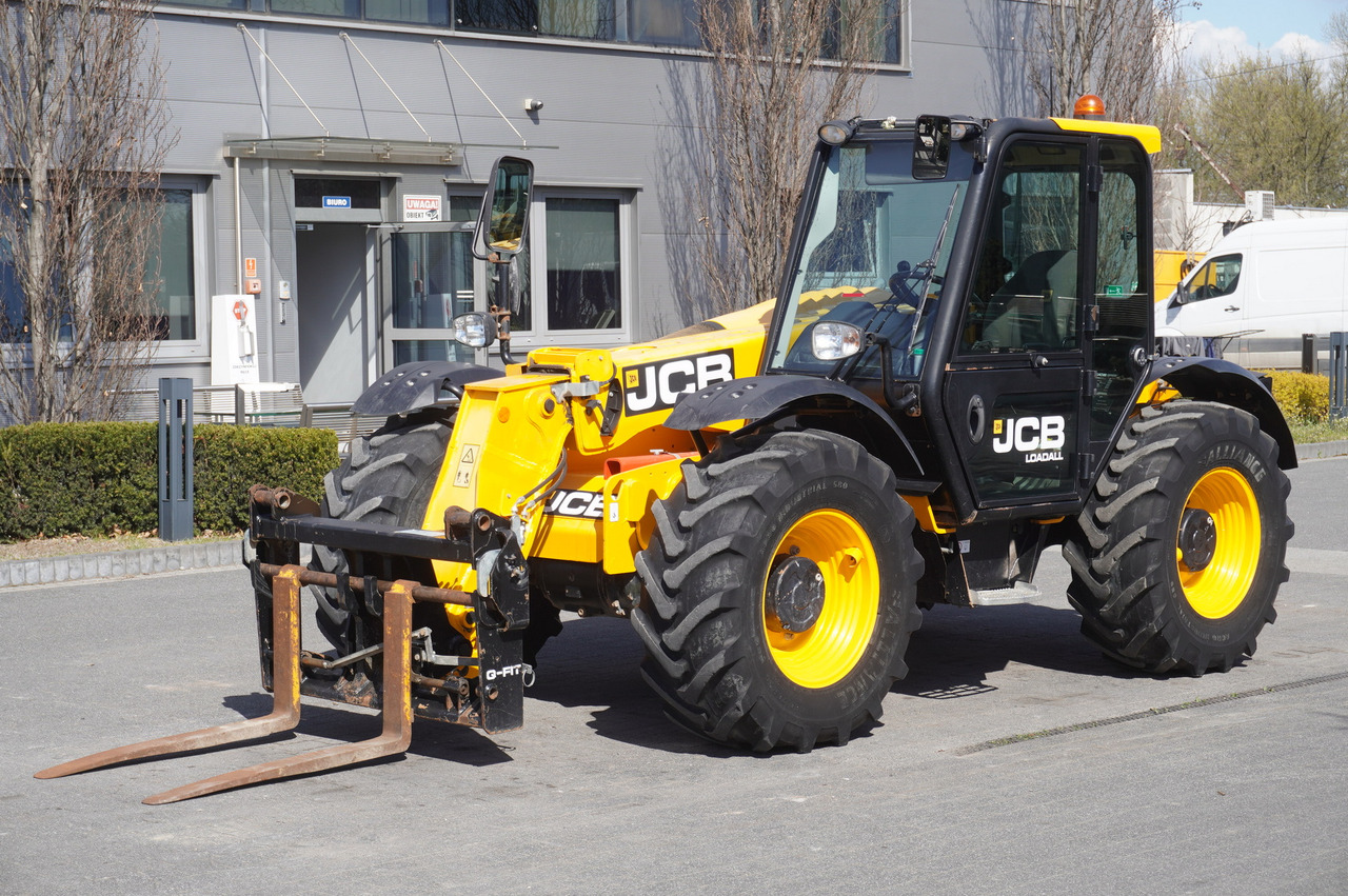 JCB 526-56 AGRI Plus / 5.6 m telescopic loader / joystick - Kolový nakladač: obrázek 3 JCB 526-56 AGRI Plus / 5.6 m telescopic loader / joystick - Kolový nakladač: obrázek 3