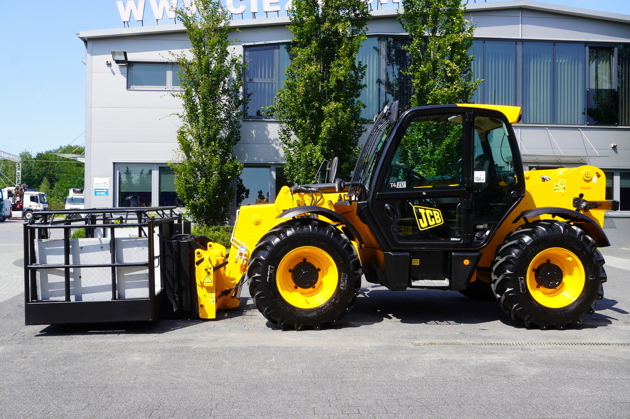 JCB 535-95 / 3.5 T / range 9.5 m / joystick - Teleskopický kolový nakladač: obrázek 2 JCB 535-95 / 3.5 T / range 9.5 m / joystick - Teleskopický kolový nakladač: obrázek 2