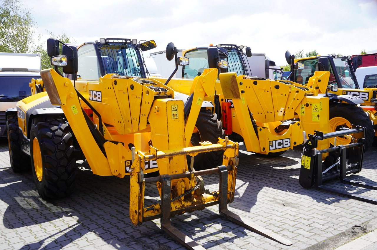 JCB 540-200 Telescopic Loader / 20 m reach / joystick / 2 units - Teleskopický kolový nakladač: obrázek 2 JCB 540-200 Telescopic Loader / 20 m reach / joystick / 2 units - Teleskopický kolový nakladač: obrázek 2