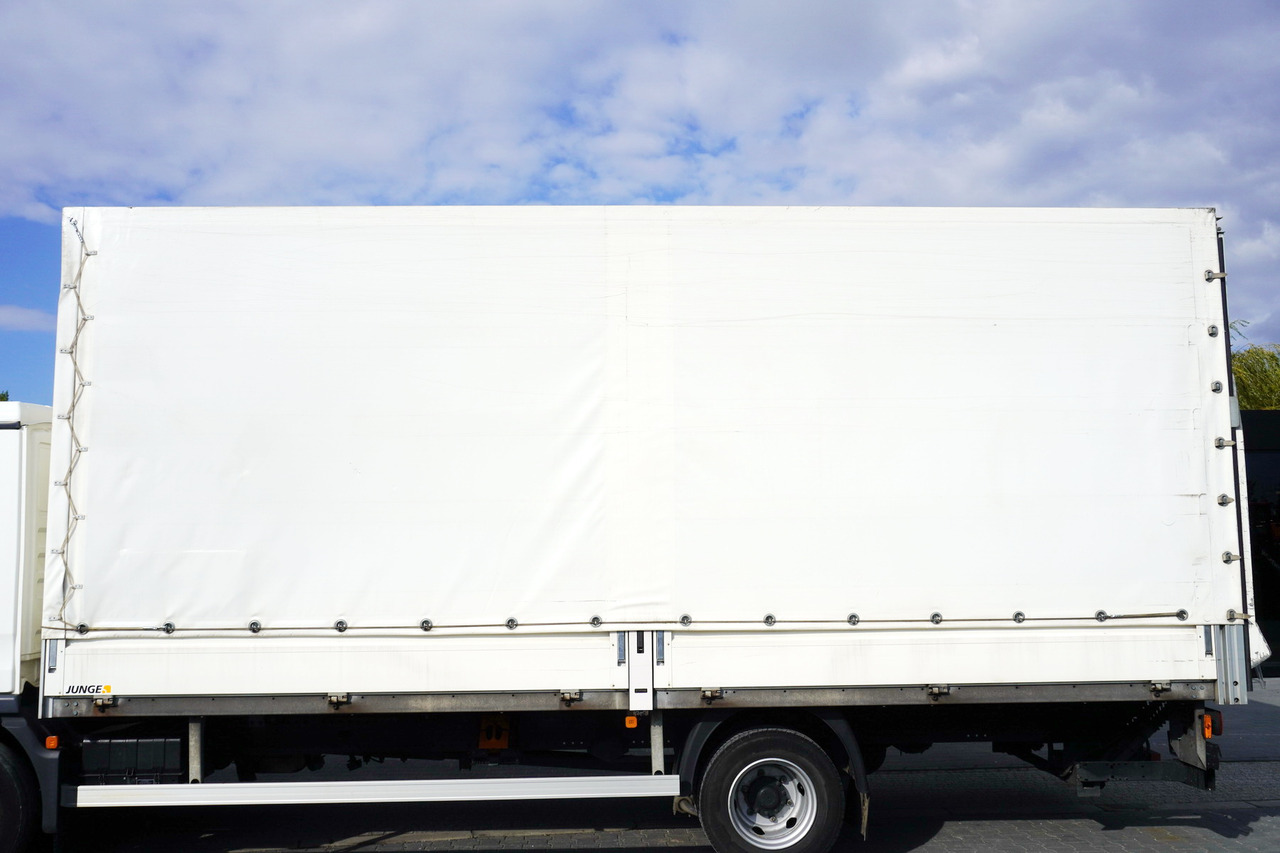 JUNGE Tarpaulin body + lift Dhollandia 1000 kg - Plachtová nástavba: obrázek 3 JUNGE Tarpaulin body + lift Dhollandia 1000 kg - Plachtová nástavba: obrázek 3