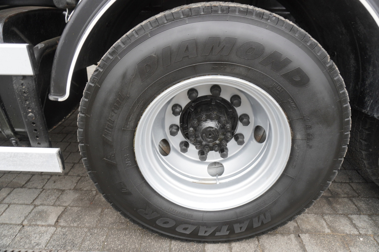 Sklápěč, Auto s hydraulickou rukou KAMAZ T2530 E5 6×4 / 3-sided tipper: obrázek 17