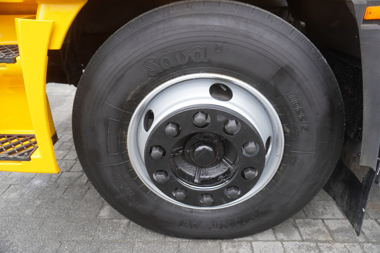 Sklápěč, Auto s hydraulickou rukou KAMAZ T2530 E5 6×4 / 3-sided tipper: obrázek 18