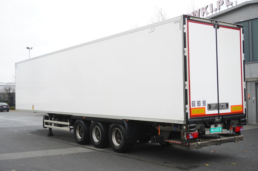 LAMBERET refrigerated semi-trailer / Carrier Vector 1550 unit - Chladírenský návěs: obrázek 4 LAMBERET refrigerated semi-trailer / Carrier Vector 1550 unit - Chladírenský návěs: obrázek 4