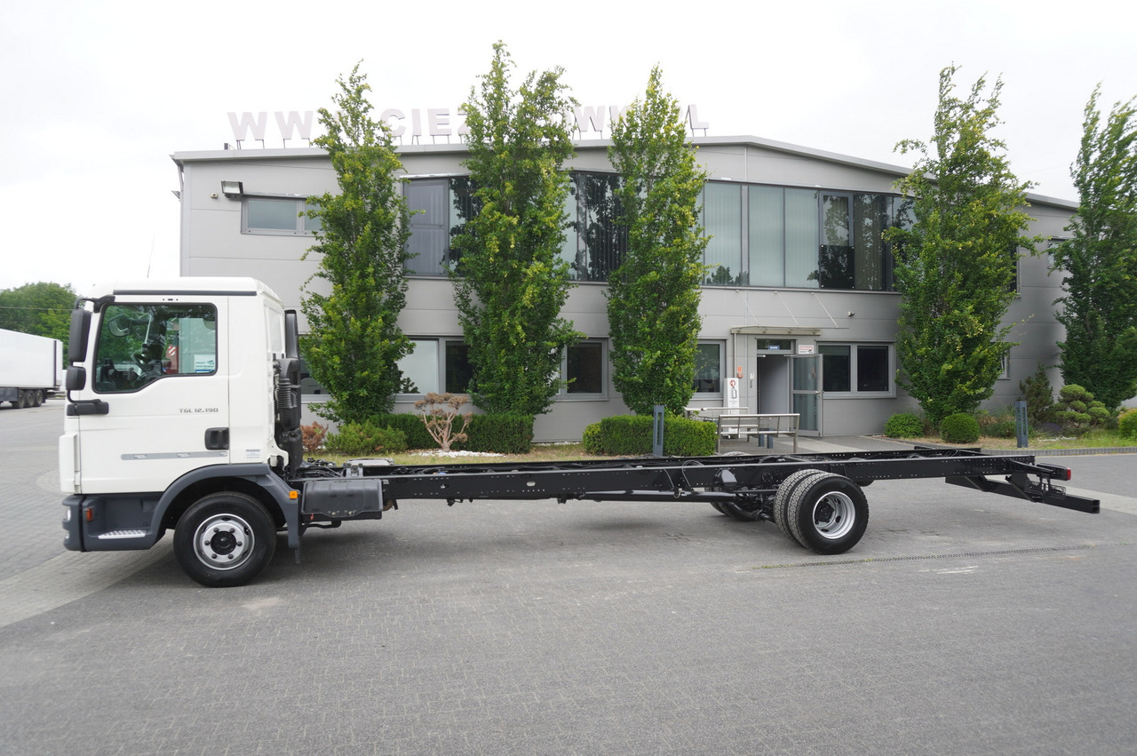 MAN TGL 12.190 / Chassis 8 m / 100 tho. km - Podvozek s kabinou: obrázek 3 MAN TGL 12.190 / Chassis 8 m / 100 tho. km - Podvozek s kabinou: obrázek 3