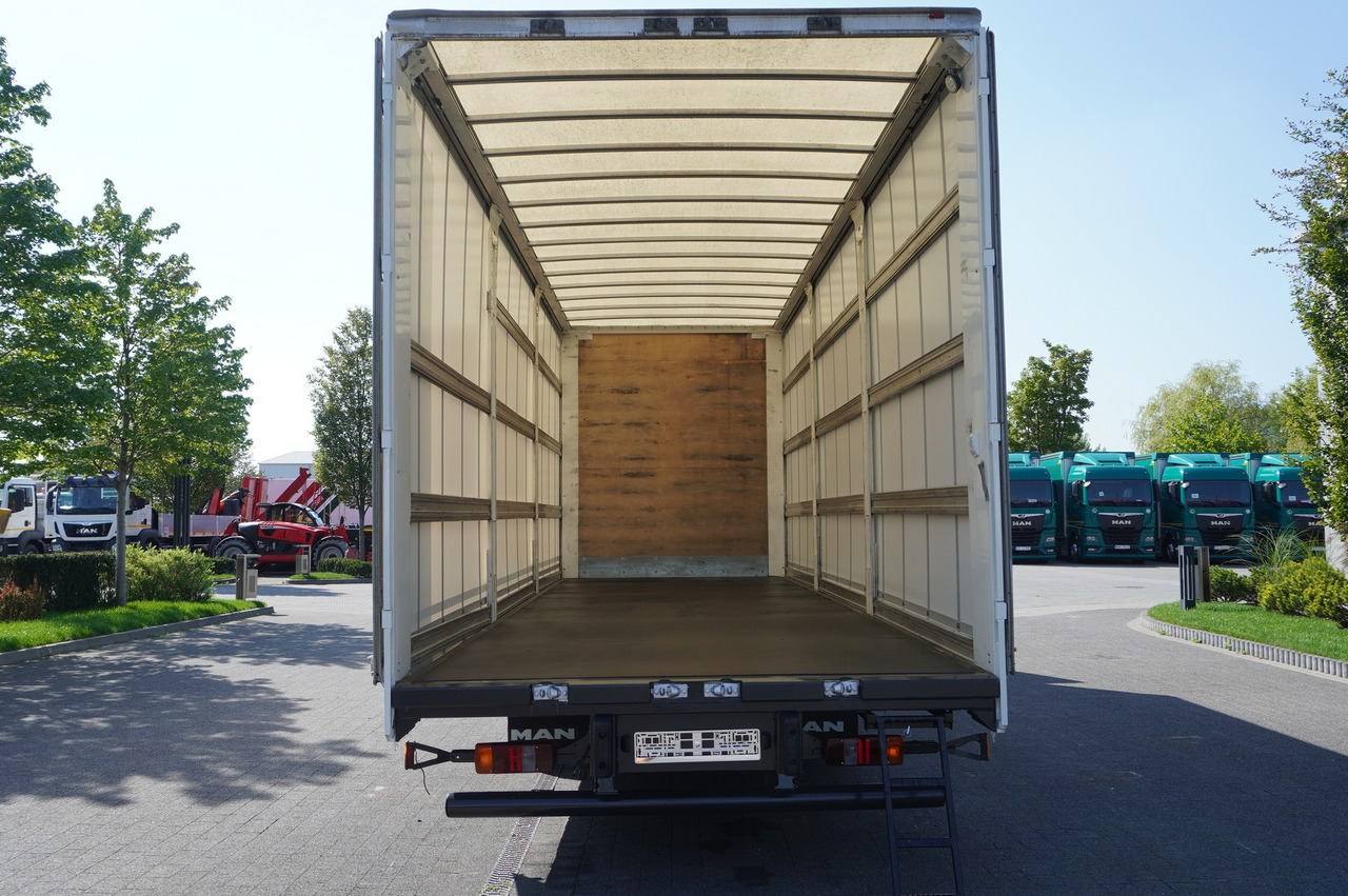 MAN TGL 12.190 / Curtainsider 19 EPAL / Sleeper cab - Plachtový nákladní auto: obrázek 5 MAN TGL 12.190 / Curtainsider 19 EPAL / Sleeper cab - Plachtový nákladní auto: obrázek 5