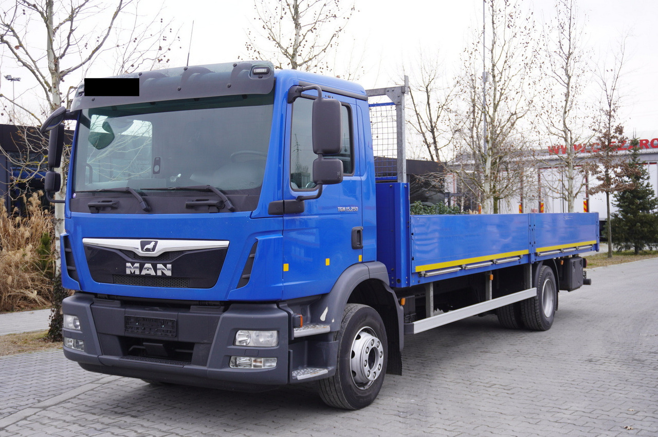 MAN TGM 15.250 / 160,000 km! / 2021 / Flatbed 18 EPAL / 8.8 t capacity - Nákladní automobil valníkový/ Plošinový: obrázek 1 MAN TGM 15.250 / 160,000 km! / 2021 / Flatbed 18 EPAL / 8.8 t capacity - Nákladní automobil valníkový/ Plošinový: obrázek 1