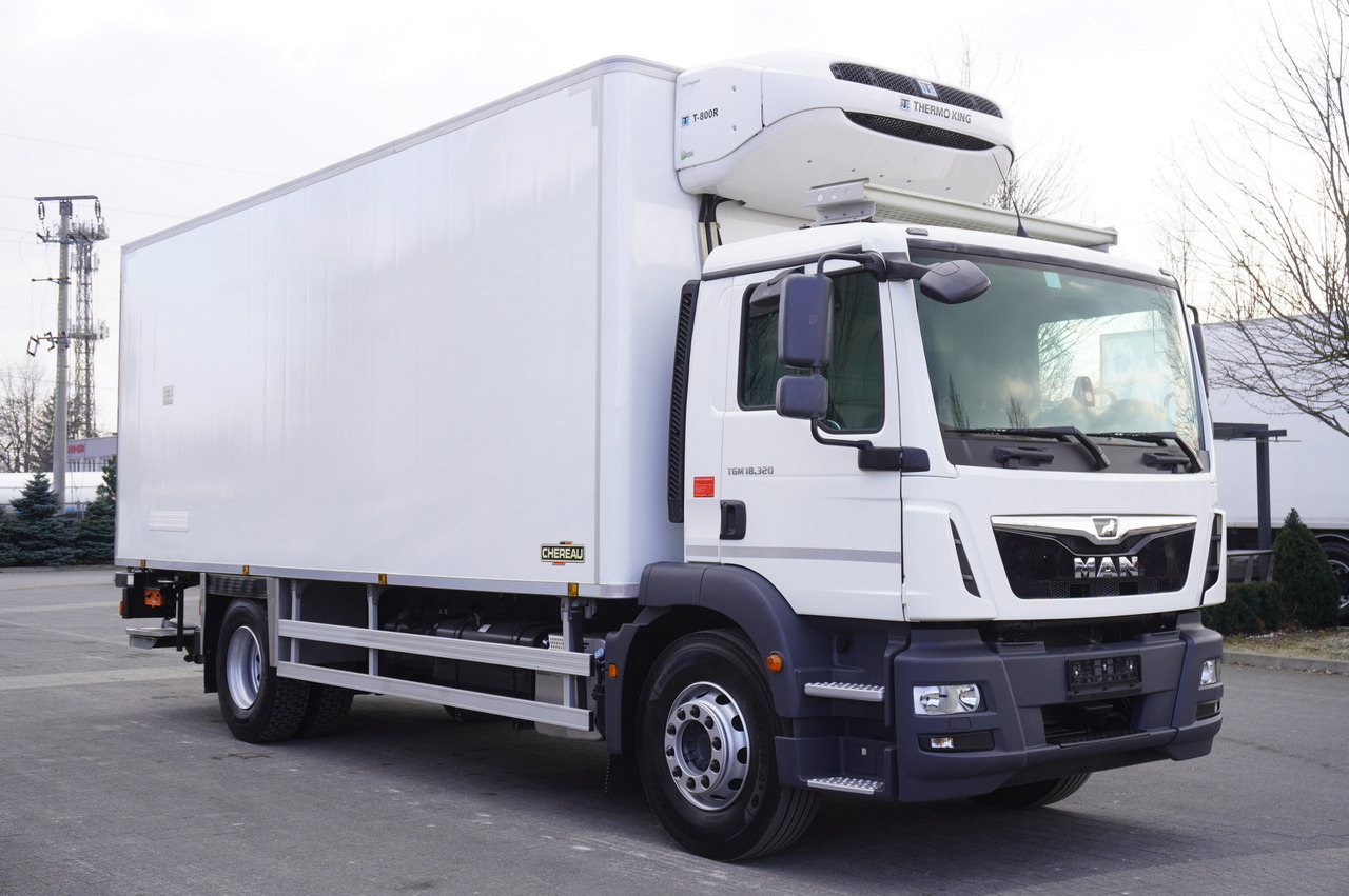 MAN TGM 18.320 / CHEREAU meat hook refrigerator / Carcass elevator - Chladírenský nákladní automobil: obrázek 1 MAN TGM 18.320 / CHEREAU meat hook refrigerator / Carcass elevator - Chladírenský nákladní automobil: obrázek 1