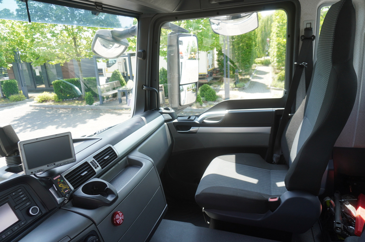 Auto s hydraulickou rukou MAN TGS 26.360 Flatbed / Fassi F175 7.7 T / steered 3rd axle: obrázek 23