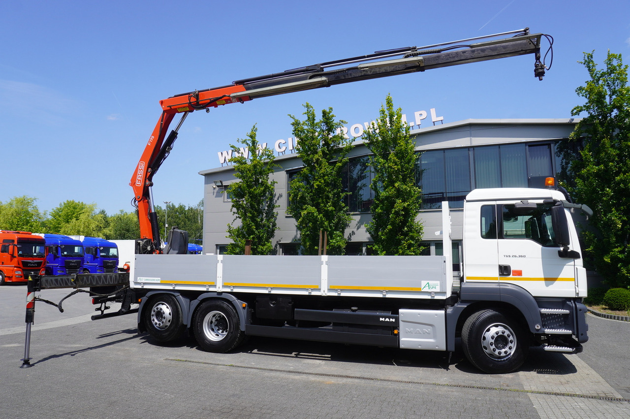 MAN TGS 26.360 Flatbed / Fassi F175 7.7 T / steered 3rd axle - Auto s hydraulickou rukou: obrázek 4 MAN TGS 26.360 Flatbed / Fassi F175 7.7 T / steered 3rd axle - Auto s hydraulickou rukou: obrázek 4