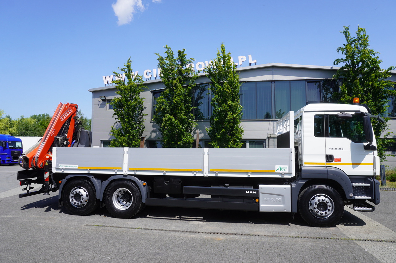 MAN TGS 26.360 Flatbed / Fassi F175 7.7 T / steered 3rd axle - Auto s hydraulickou rukou: obrázek 3 MAN TGS 26.360 Flatbed / Fassi F175 7.7 T / steered 3rd axle - Auto s hydraulickou rukou: obrázek 3