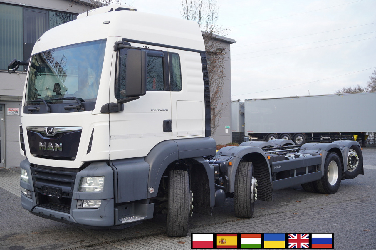 MAN TGS 35.420 8×2 / Chassis 6.4 m / 3 steered axles - Podvozek s kabinou, Auto s hydraulickou rukou: obrázek 1 MAN TGS 35.420 8×2 / Chassis 6.4 m / 3 steered axles - Podvozek s kabinou, Auto s hydraulickou rukou: obrázek 1