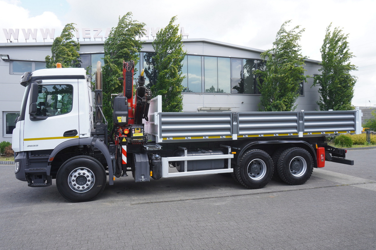 MERCEDES-BENZ AROCS 2633 6x4 / 5.5 T crane FASSI F135 / Tipper 15 EPAL - Nákladní automobil valníkový/ Plošinový, Auto s hydraulickou rukou: obrázek 3 MERCEDES-BENZ AROCS 2633 6x4 / 5.5 T crane FASSI F135 / Tipper 15 EPAL - Nákladní automobil valníkový/ Plošinový, Auto s hydraulickou rukou: obrázek 3