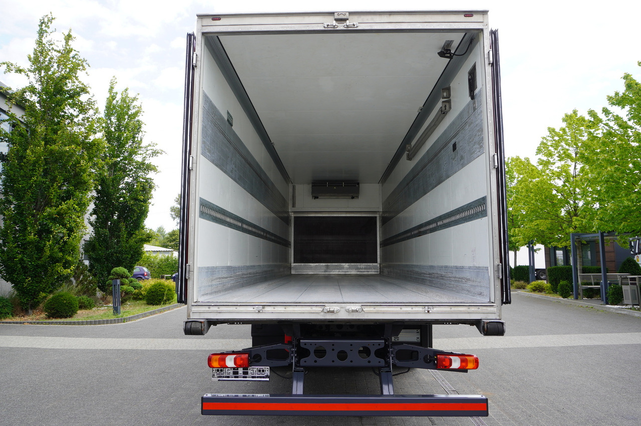 MERCEDES-BENZ Actros 1824 / Refrigerator 22 EPAL / Carrier Supra 850 / Sleeping cabin - Chladírenský nákladní automobil: obrázek 5 MERCEDES-BENZ Actros 1824 / Refrigerator 22 EPAL / Carrier Supra 850 / Sleeping cabin - Chladírenský nákladní automobil: obrázek 5