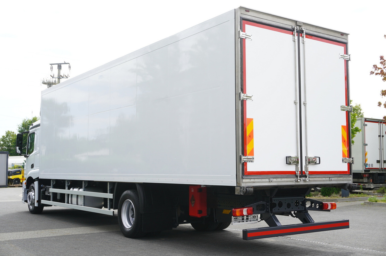 MERCEDES-BENZ Actros 1824 / Refrigerator 22 EPAL / Carrier Supra 850 / Sleeping cabin - Chladírenský nákladní automobil: obrázek 3 MERCEDES-BENZ Actros 1824 / Refrigerator 22 EPAL / Carrier Supra 850 / Sleeping cabin - Chladírenský nákladní automobil: obrázek 3