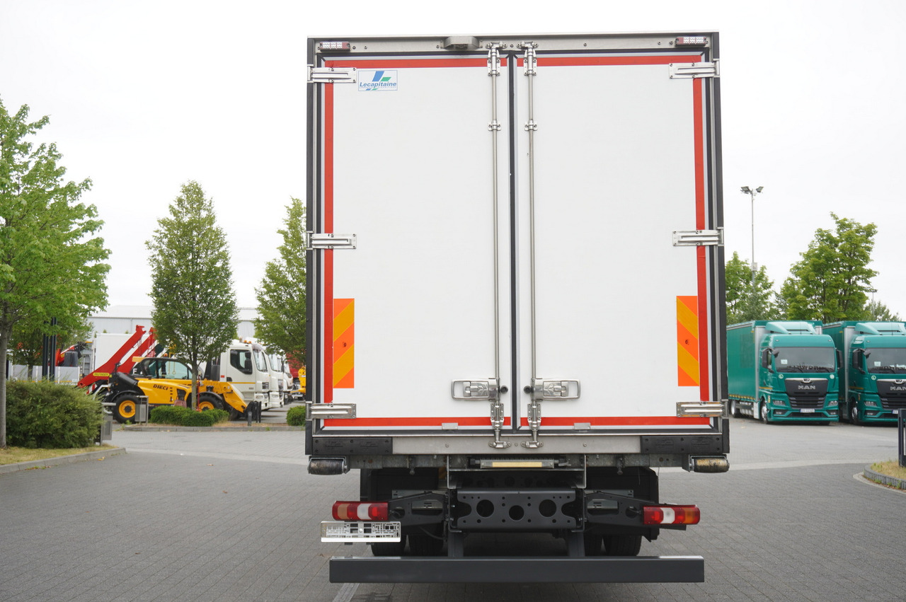 MERCEDES-BENZ Actros 1824 / Refrigerator 22 EPAL / Carrier Supra 950 / Sleeping cabin - Chladírenský nákladní automobil: obrázek 4 MERCEDES-BENZ Actros 1824 / Refrigerator 22 EPAL / Carrier Supra 950 / Sleeping cabin - Chladírenský nákladní automobil: obrázek 4