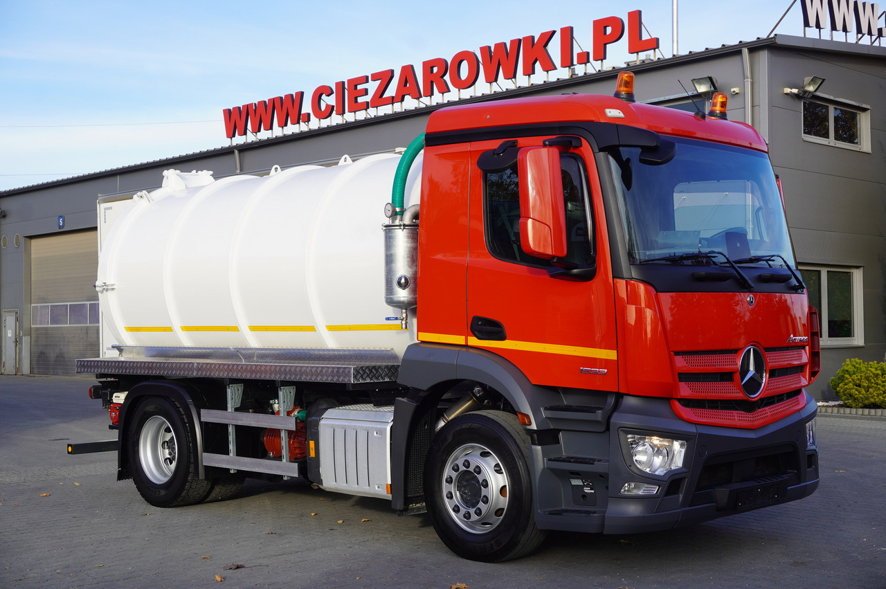 MERCEDES-BENZ Actros 1833 / 260 tho. km / NEW septic tank 11000 l - Cisternové vozidlo: obrázek 1 MERCEDES-BENZ Actros 1833 / 260 tho. km / NEW septic tank 11000 l - Cisternové vozidlo: obrázek 1