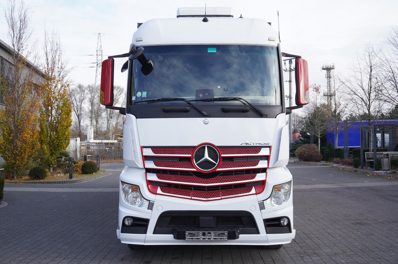 MERCEDES-BENZ Actros 1835 E6 4×2 / Curtainsider 21 pallets / tail lift 1.5t - Plachtový nákladní auto: obrázek 4 MERCEDES-BENZ Actros 1835 E6 4×2 / Curtainsider 21 pallets / tail lift 1.5t - Plachtový nákladní auto: obrázek 4