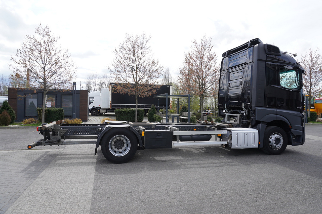 MERCEDES-BENZ Actros 1840 E6 4x2 / Lounge chair BDF - Podvozek s kabinou: obrázek 3 MERCEDES-BENZ Actros 1840 E6 4x2 / Lounge chair BDF - Podvozek s kabinou: obrázek 3