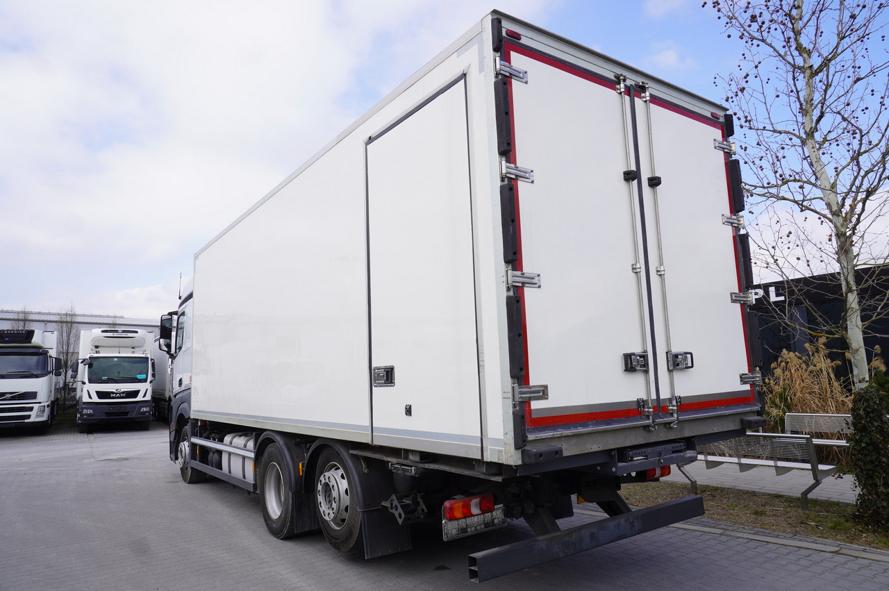 MERCEDES-BENZ Actros 2542 / GIGA cabin / Thermoking 1000R - Chladírenský nákladní automobil: obrázek 3 MERCEDES-BENZ Actros 2542 / GIGA cabin / Thermoking 1000R - Chladírenský nákladní automobil: obrázek 3
