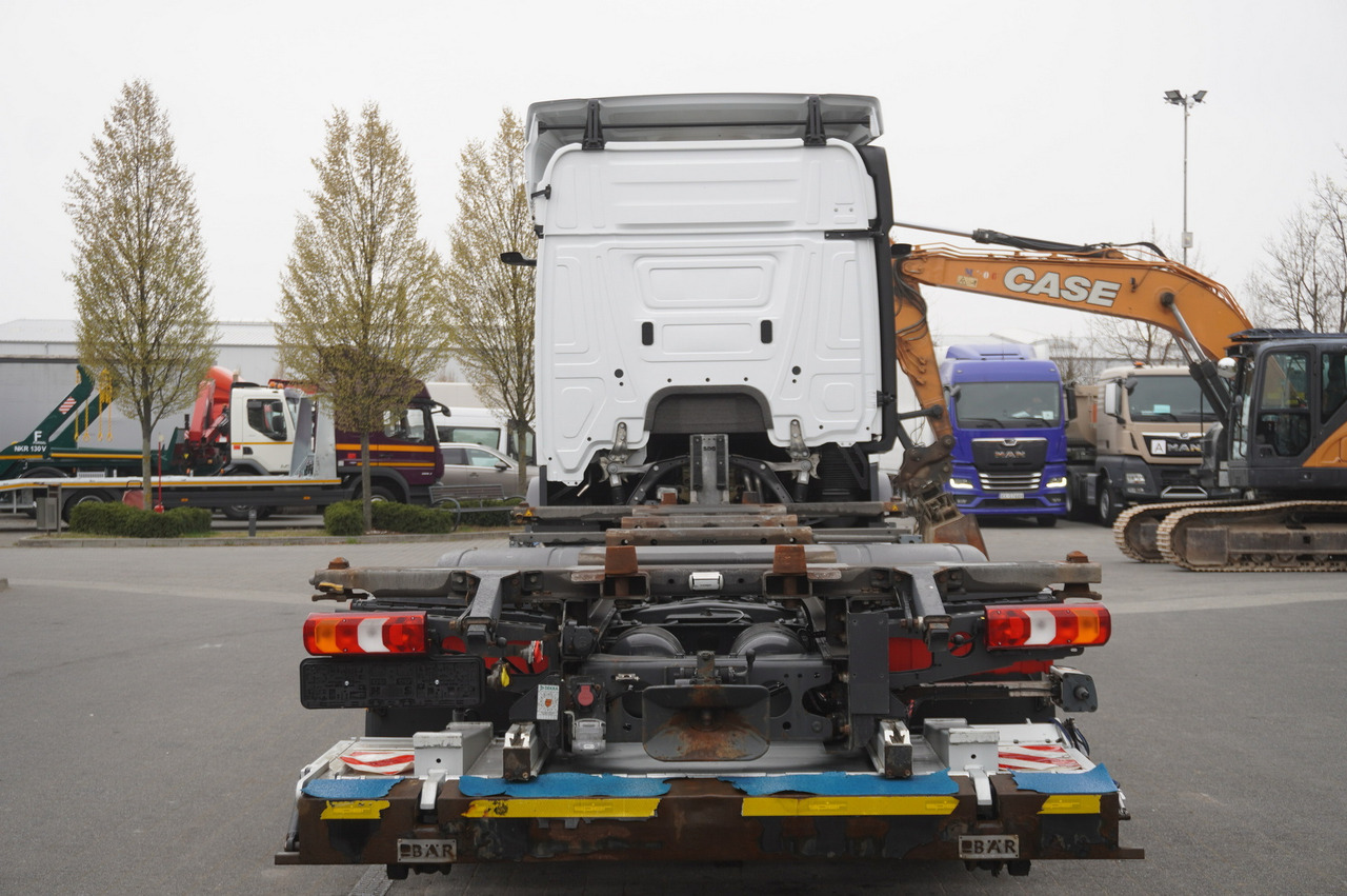 MERCEDES-BENZ Actros 2545 6×2 MP5 / ADR / several units - Kontejnérový podvozek/ Výměnná nástavba: obrázek 4 MERCEDES-BENZ Actros 2545 6×2 MP5 / ADR / several units - Kontejnérový podvozek/ Výměnná nástavba: obrázek 4