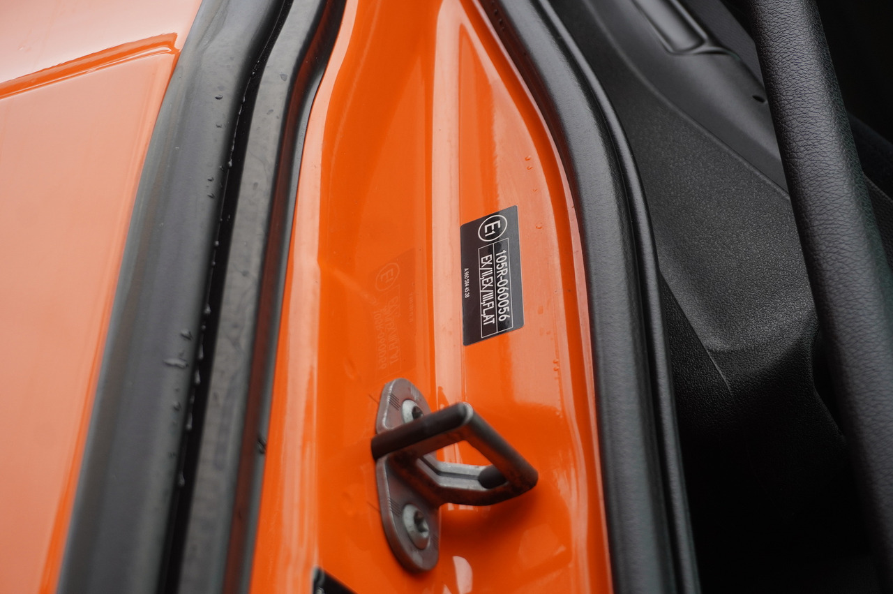 MERCEDES-BENZ Actros 2545 6×2 MP5 / FULL ADR / Curtainsider 17 EPAL - Plachtový nákladní auto: obrázek 2 MERCEDES-BENZ Actros 2545 6×2 MP5 / FULL ADR / Curtainsider 17 EPAL - Plachtový nákladní auto: obrázek 2