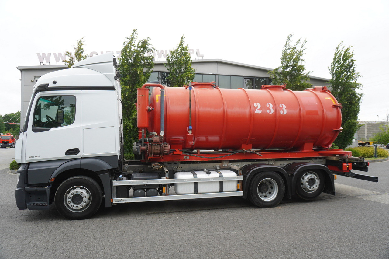 MERCEDES-BENZ Actros 2545 6 × 2 MP5 / NEW septic barrel 13000 L - Fekální cisterna: obrázek 2 MERCEDES-BENZ Actros 2545 6 × 2 MP5 / NEW septic barrel 13000 L - Fekální cisterna: obrázek 2