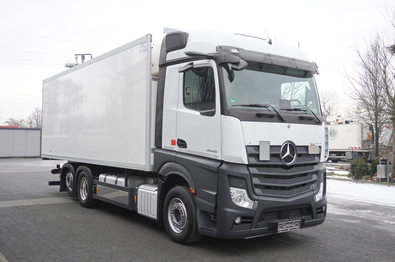 MERCEDES-BENZ Actros 2545 / Zaibas meat hook refrigerator 18 EPAL / 2022 - Chladírenský nákladní automobil: obrázek 4 MERCEDES-BENZ Actros 2545 / Zaibas meat hook refrigerator 18 EPAL / 2022 - Chladírenský nákladní automobil: obrázek 4