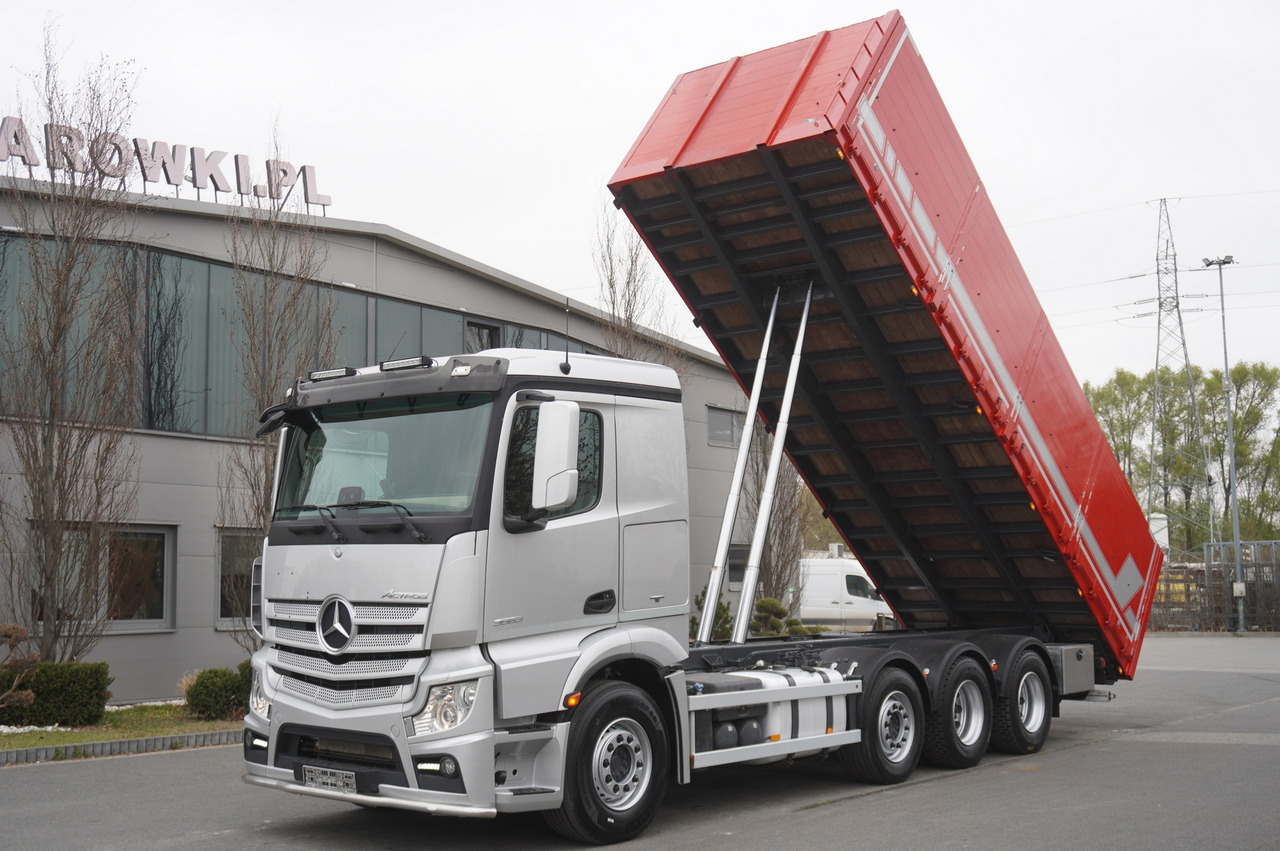 MERCEDES-BENZ Actros 3563 8x4 / Tipper for grain 20 t load capacity - Nákladní automobil valníkový/ Plošinový: obrázek 1 MERCEDES-BENZ Actros 3563 8x4 / Tipper for grain 20 t load capacity - Nákladní automobil valníkový/ Plošinový: obrázek 1