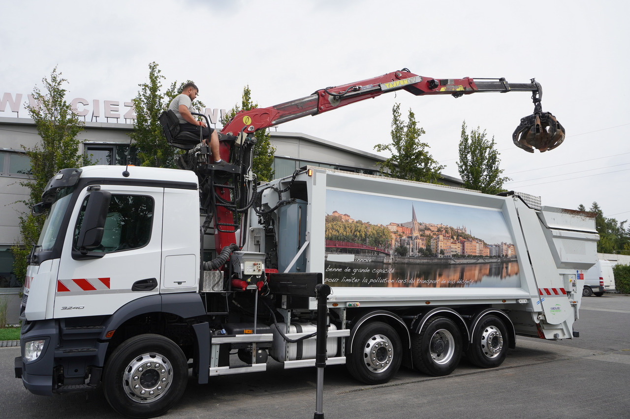 MERCEDES-BENZ Antos 3240 8x2 / Tajfun 5T crane / Farid Industries garbage truck/ 3 steered axles - Vůz na odvoz odpadků: obrázek 1 MERCEDES-BENZ Antos 3240 8x2 / Tajfun 5T crane / Farid Industries garbage truck/ 3 steered axles - Vůz na odvoz odpadků: obrázek 1