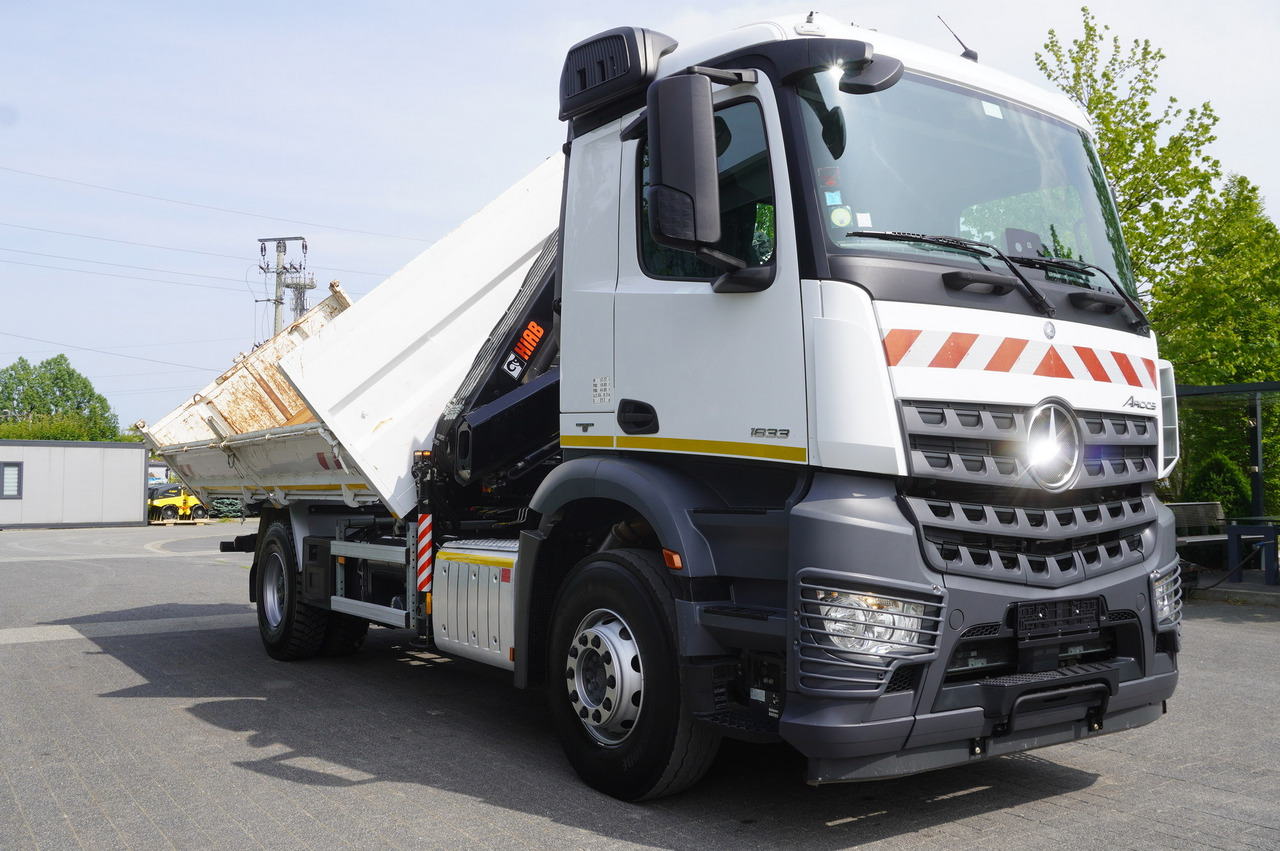 Nákladní automobil valníkový/ Plošinový, Auto s hydraulickou rukou MERCEDES-BENZ Arocs 1833 / 87,000 km!!! / Hds HIAB X-DUO 128 B-2 / three-sided tipper: obrázek 16