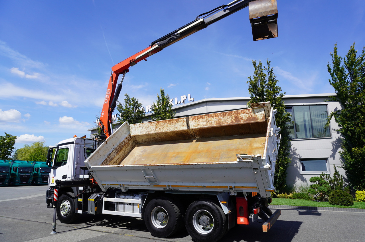 MERCEDES-BENZ Arocs 2636 / 6x4 / HDS Fassi / 3-Way Tipper / Bortmatic - Sklápěč, Auto s hydraulickou rukou: obrázek 3 MERCEDES-BENZ Arocs 2636 / 6x4 / HDS Fassi / 3-Way Tipper / Bortmatic - Sklápěč, Auto s hydraulickou rukou: obrázek 3