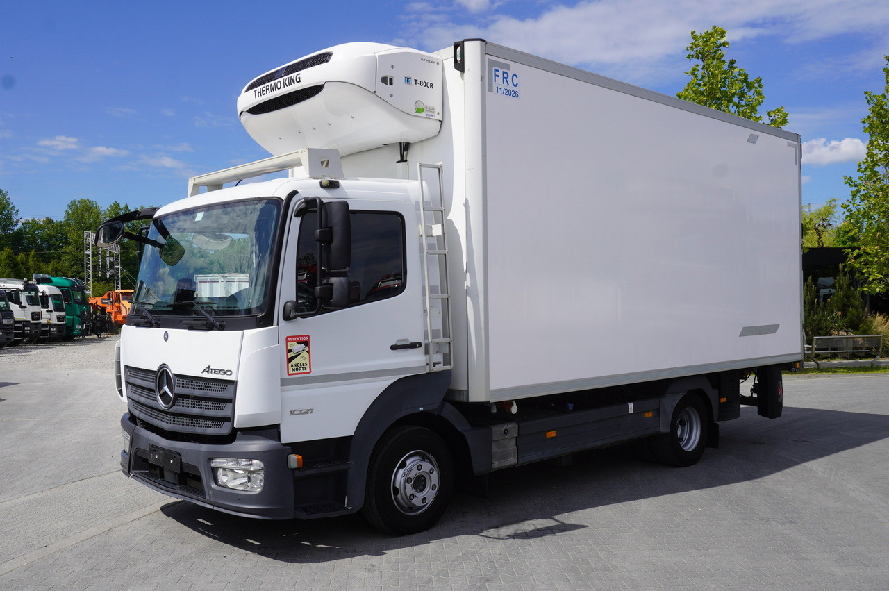MERCEDES-BENZ Atego 1021 / Lamberet meat hook refrigerator / Carcass elevator 1000 kg / Thermoking T800 R - Chladírenský nákladní automobil, Auto s hydraulickou rukou: obrázek 2 MERCEDES-BENZ Atego 1021 / Lamberet meat hook refrigerator / Carcass elevator 1000 kg / Thermoking T800 R - Chladírenský nákladní automobil, Auto s hydraulickou rukou: obrázek 2