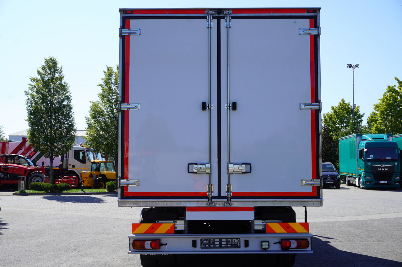 MERCEDES-BENZ Atego 1223 / Bitemperature Refrigerator 12 EPAL / Full ADR / Sleeper cab / 175 tho. km - Chladírenský nákladní automobil: obrázek 4 MERCEDES-BENZ Atego 1223 / Bitemperature Refrigerator 12 EPAL / Full ADR / Sleeper cab / 175 tho. km - Chladírenský nákladní automobil: obrázek 4