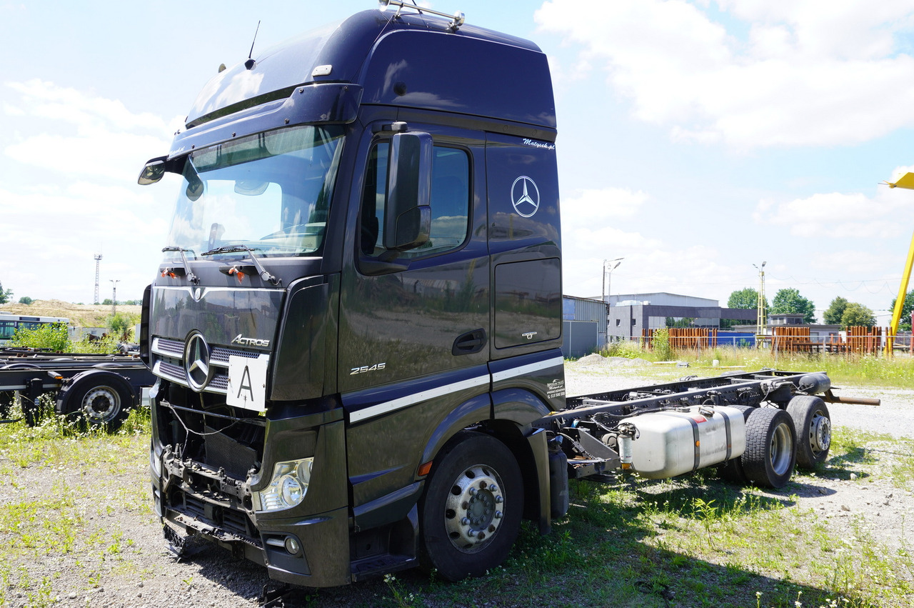 MERCEDES-BENZ Actros 2545 GIGA / without engine - Náhradní díly: obrázek 2 MERCEDES-BENZ Actros 2545 GIGA / without engine - Náhradní díly: obrázek 2