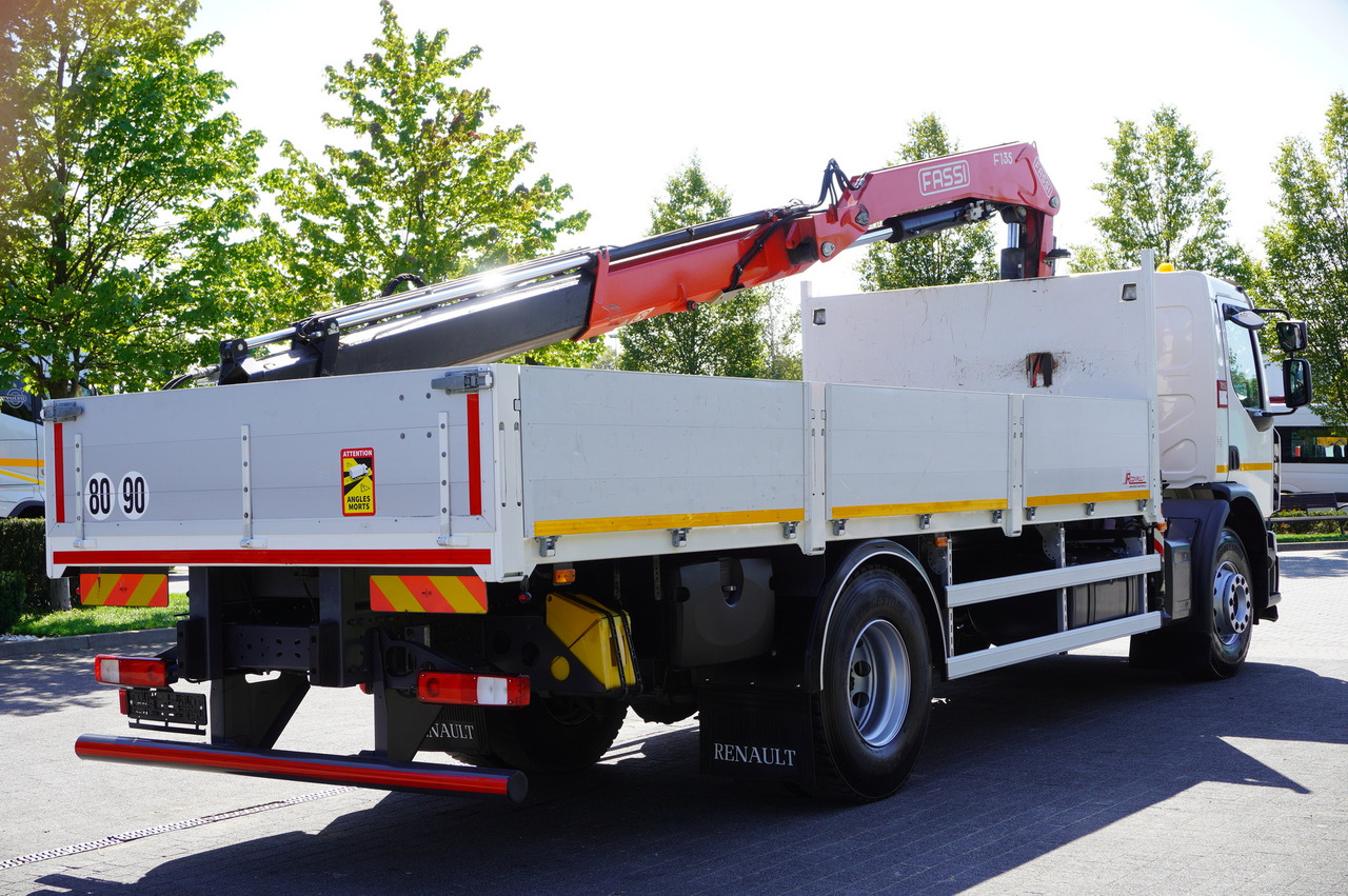 RENAULT C280 DTI 8 / FASSI crane 5.6 T / range 8 m / Flatbed 15 EPAL - Nákladní automobil valníkový/ Plošinový, Auto s hydraulickou rukou: obrázek 4 RENAULT C280 DTI 8 / FASSI crane 5.6 T / range 8 m / Flatbed 15 EPAL - Nákladní automobil valníkový/ Plošinový, Auto s hydraulickou rukou: obrázek 4