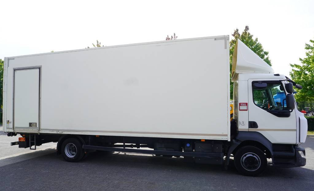 RENAULT D12 E6 / Container 18 pallets / tail lift - Skříňový nákladní auto: obrázek 3 RENAULT D12 E6 / Container 18 pallets / tail lift - Skříňový nákladní auto: obrázek 3