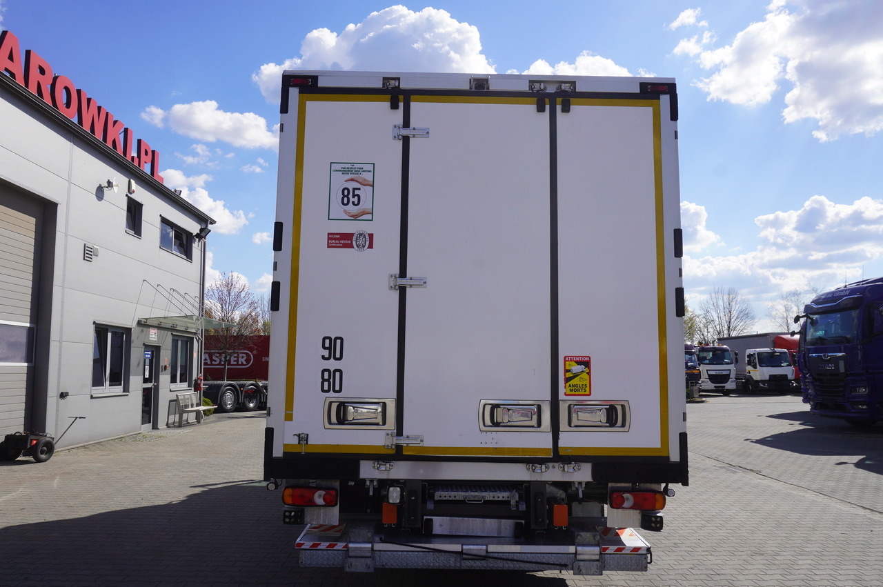RENAULT D12 / Lamberet refrigerated truck / Dhollandia tail lift 1500 kg / 130 thousand km !! - Chladírenský nákladní automobil: obrázek 4 RENAULT D12 / Lamberet refrigerated truck / Dhollandia tail lift 1500 kg / 130 thousand km !! - Chladírenský nákladní automobil: obrázek 4