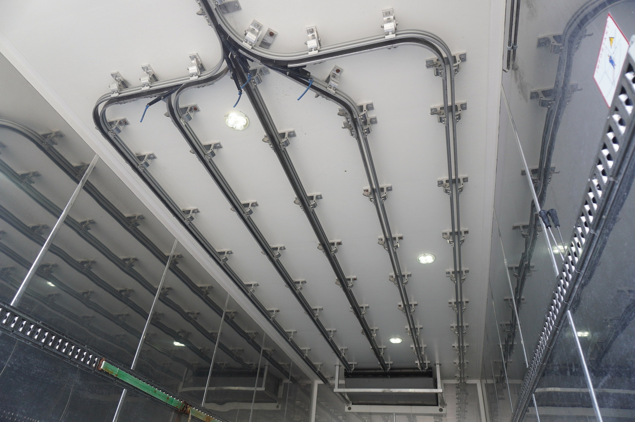 RENAULT D13 / 90 tho km !!! / Meat hook refrigerator / Thermoking T800R / 2 units - Chladírenský nákladní automobil: obrázek 3 RENAULT D13 / 90 tho km !!! / Meat hook refrigerator / Thermoking T800R / 2 units - Chladírenský nákladní automobil: obrázek 3