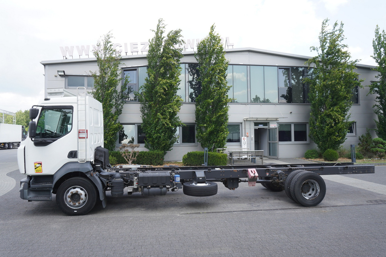 RENAULT D16 / frame 7.5 m / differential lock / 3 units - Podvozek s kabinou: obrázek 3 RENAULT D16 / frame 7.5 m / differential lock / 3 units - Podvozek s kabinou: obrázek 3